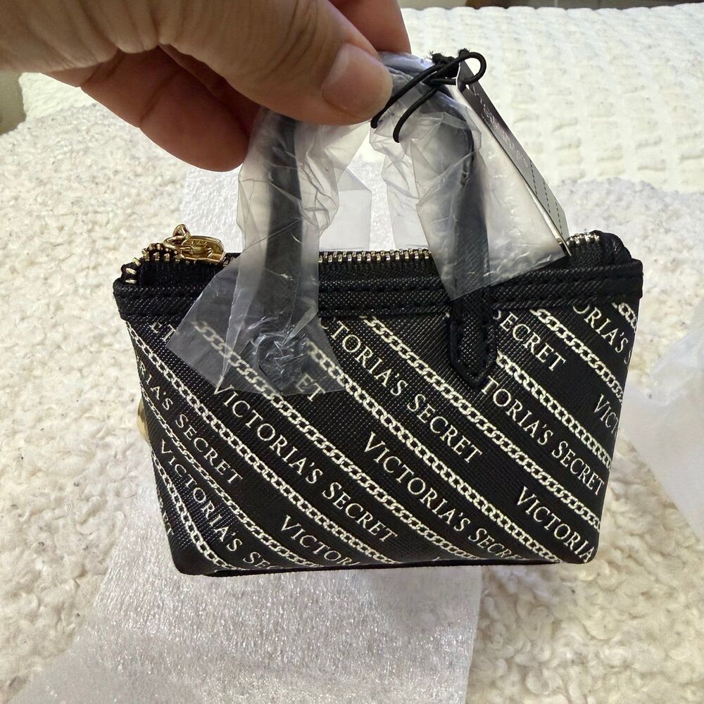 Victoria’s Secret mini tote bag keychain